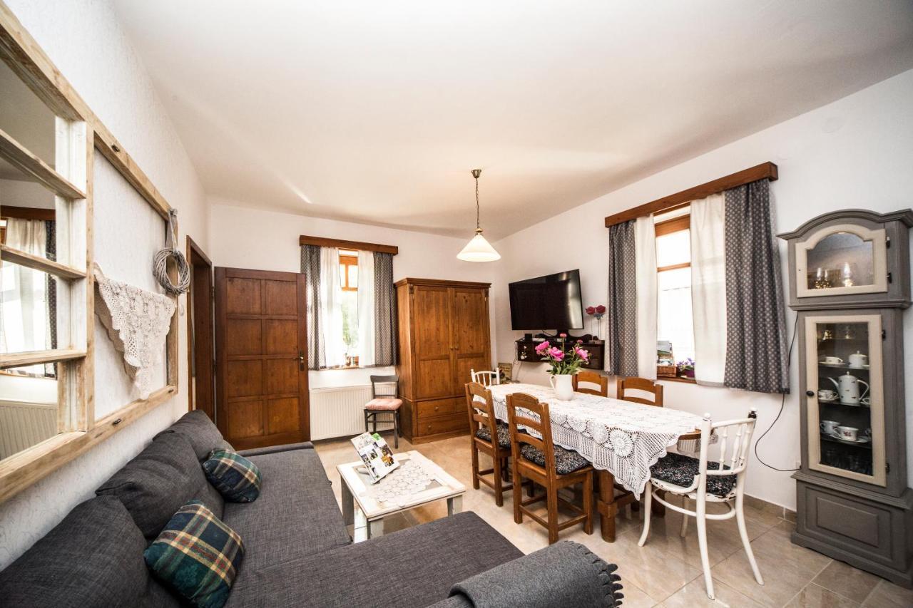 Appartamento Ámbitus-ház Egerszalók Esterno foto