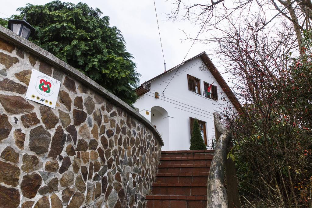 Appartamento Ámbitus-ház Egerszalók Esterno foto