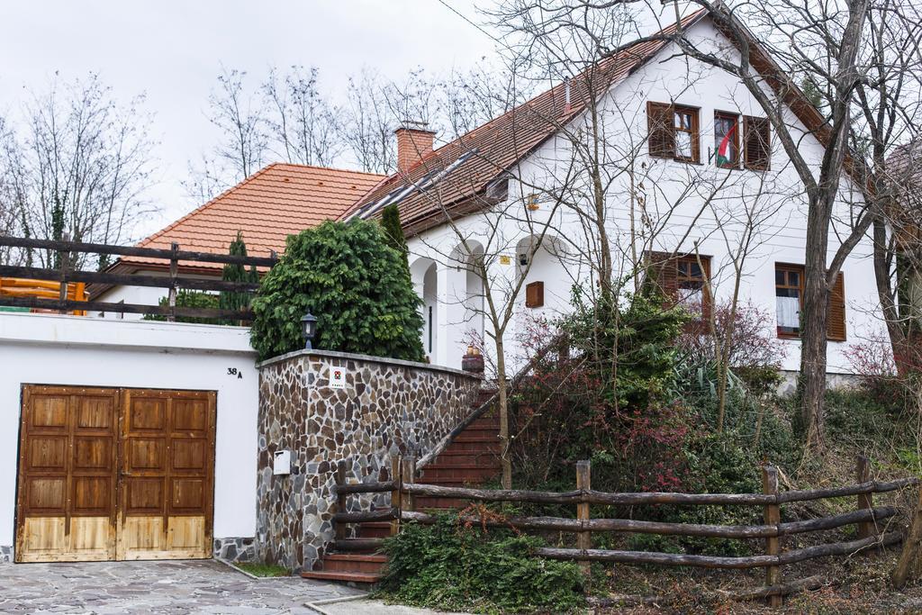 Appartamento Ámbitus-ház Egerszalók Esterno foto