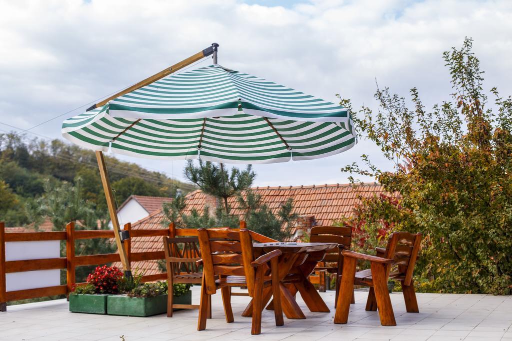 Appartamento Ámbitus-ház Egerszalók Esterno foto